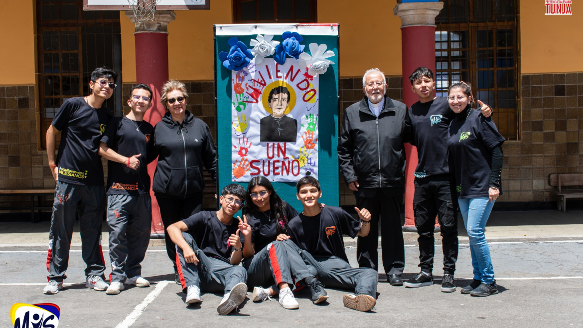 Celebración de la Fiesta de Don Bosco con el Grupo Juvenil y la Visita del Padre Jaime Morales