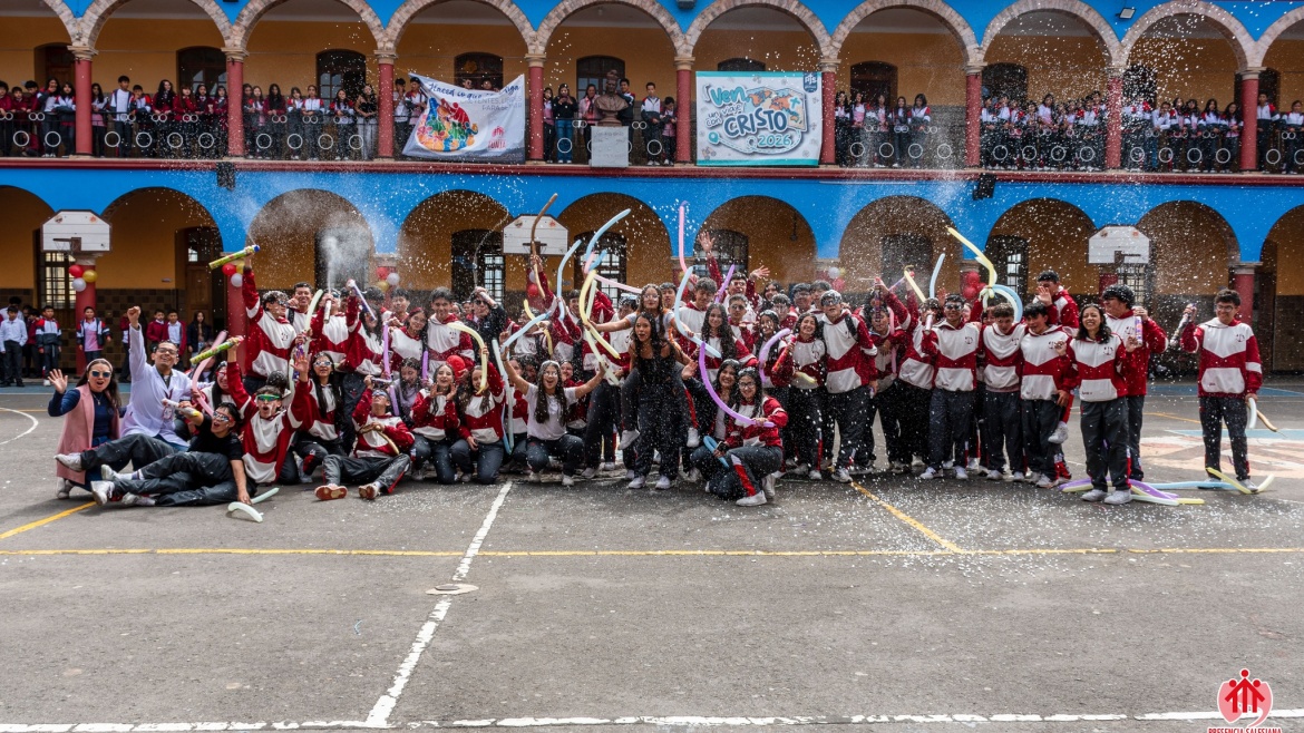 Celebramos la alegría juvenil que nos inspira cada día